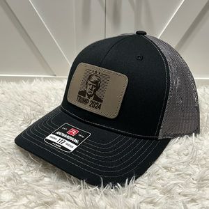 Trucker SnapBack Richardson 112 hat TRUMP mugshot